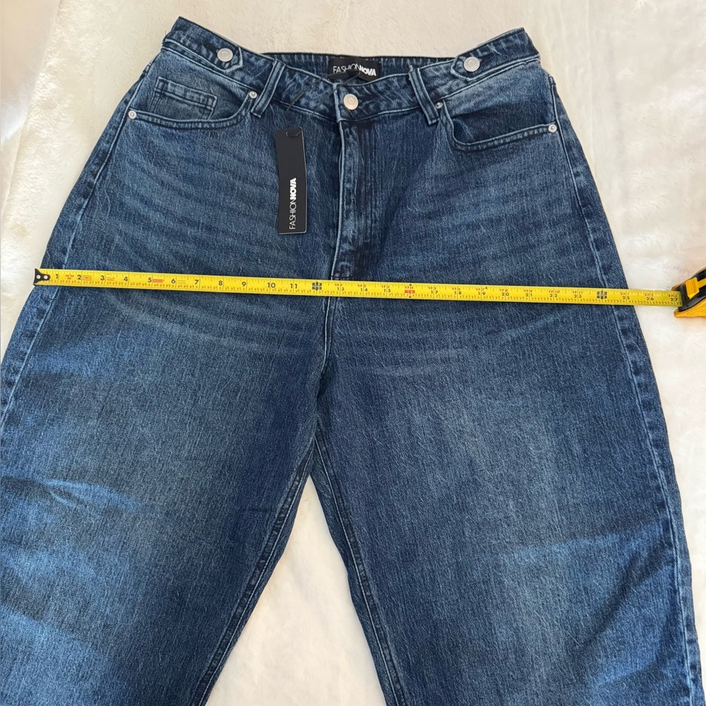 Fashion Nova ‘For the Record Stretch Taper Leg Jeans’, Blue- size 15 - Picture 12 of 16